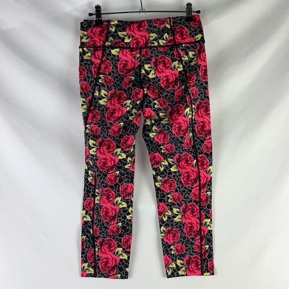Betsey Johnson Active Capri Legging Sz:S - Picture 2 of 9